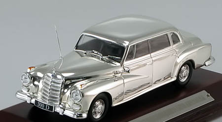 Модель 1:43 Mercedes-Benz 300 D Limousine «Adenauer» - chrome