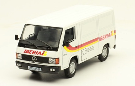 Модель 1:43 Mercedes-Benz MB100 Van «Iberia» - серия «Vehículos-De-Reparto-Y-Servicio-España» №23