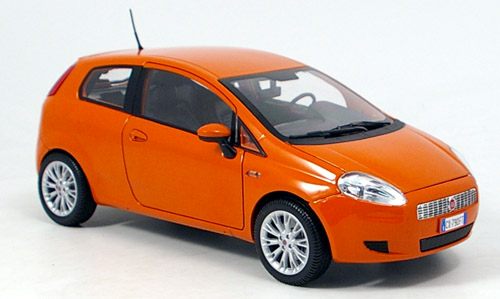 Модель 1:18 FIAT Grande Punto - orange