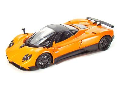 Модель 1:18 Pagani Zonda F - orange
