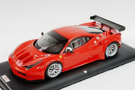 Модель 1:18 Ferrari 458 Italia GT2 - rosso scuderia (199pcs).