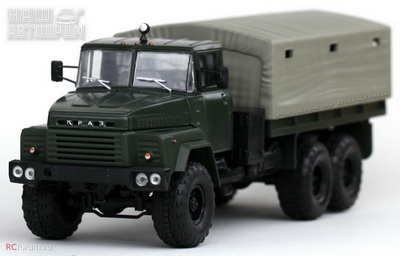 Модель 1:43 КрАЗ-260 бортовой тент - зелёный матовый