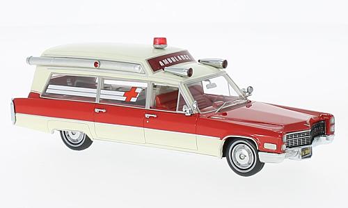 Cadillac S&S Ambulance (скорая медицинская помощь) - red/white
