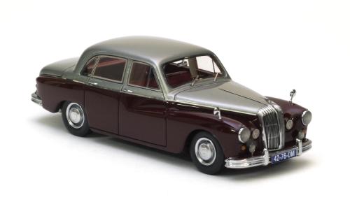 Модель 1:43 Daimler Majestic Major - silver/maroon