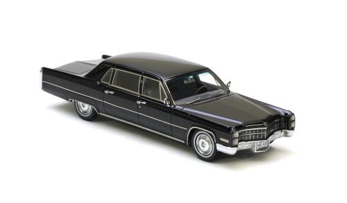 Модель 1:43 Cadillac Fleetwood Seventy-Five Limousine - black