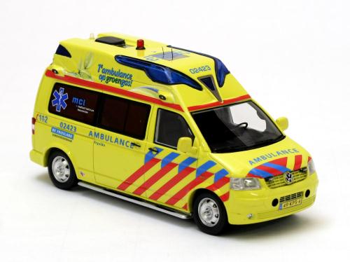 volkswagen t5 ambulance fryslan NEO45450 Модель 1:43