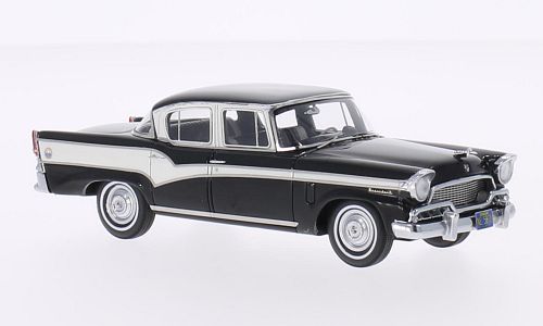 Модель 1:43 Studebaker President - black/white