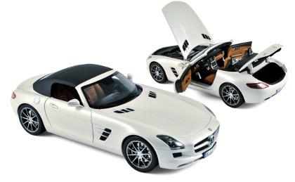 Модель 1:18 Mercedes-Benz SLS AMG Roadster - white met