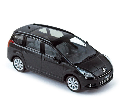 Модель 1:43 Peugeot 5008 минивэн - black