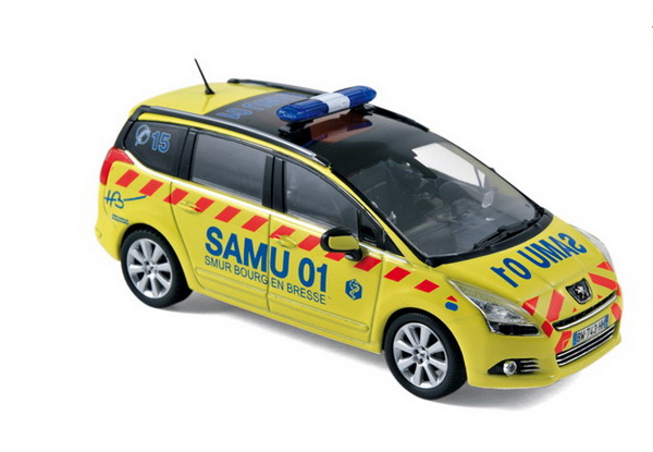 Модель 1:43 Peugeot 5008 «SAMU 01» (неотложная медицинская помощь)
