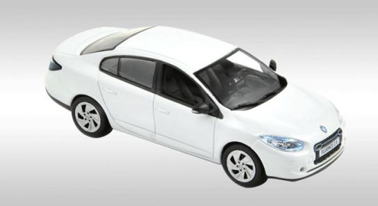 Модель 1:43 Renault Fluence ZE 2011 White