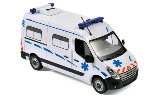 Модель 1:43 Renault Master III «Ambulance» (скорая медицинская помощь, Франция)