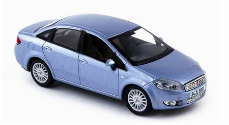 Модель 1:43 FIAT Linea - blue