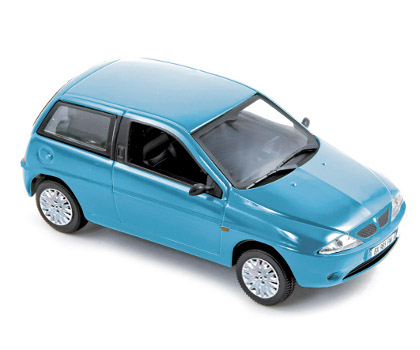 Модель 1:43 Lancia Y - clear blue