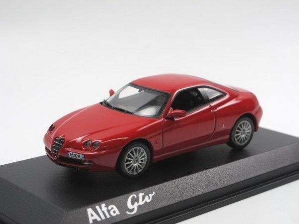 Модель 1:43 Alfa Romeo GTV - red