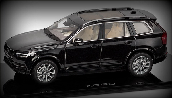 Модель 1:43 Volvo XC90 - onyx black