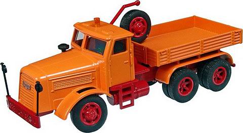 Модель 1:50 Kaelble KDV22 Z8T historical heavy weight truck in orange