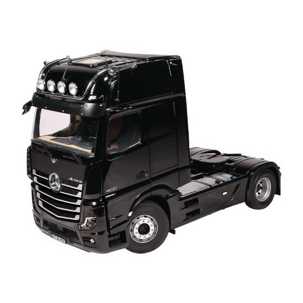 Модель 1:18 Mercedes-Benz Actros GigaSpace 4x2 truck tractor - Facelift - black