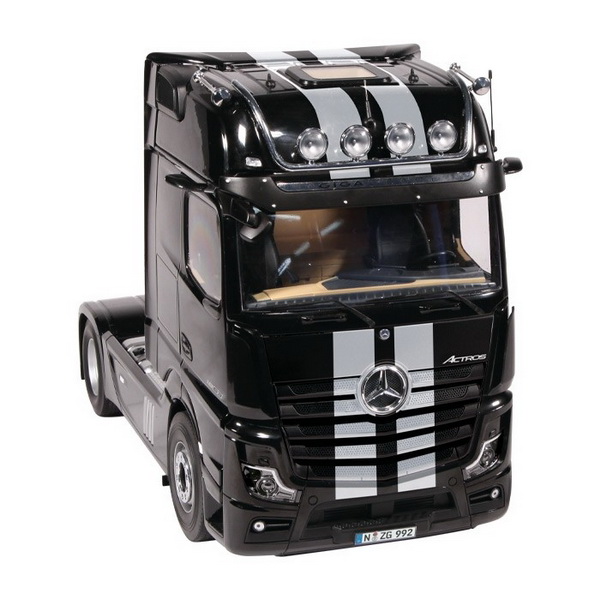 mercedes-benz actros gigaspace 4x2 truck tractor - facelift - black 992-51 Модель 1:18