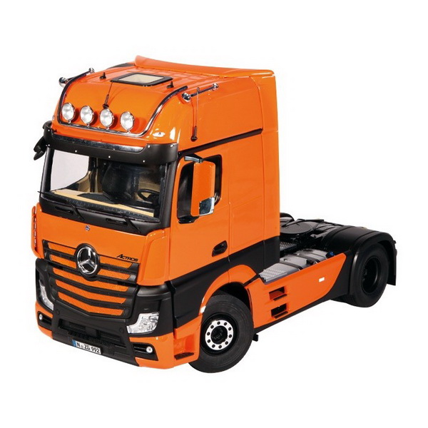 Модель 1:18 Mercedes-Benz Actros GigaSpace 4x2 truck tractor - Facelift - orange