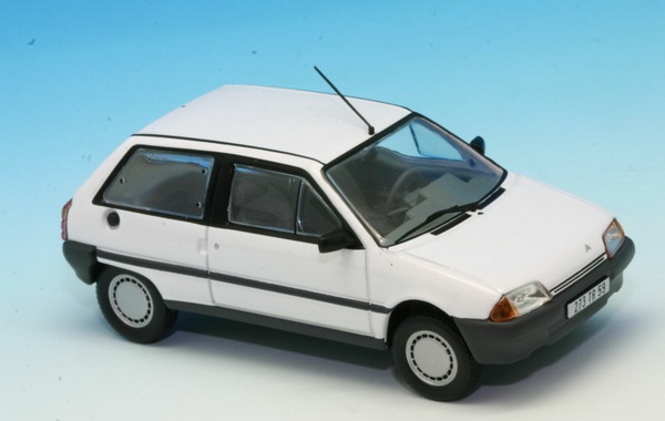 Модель 1:43 Citroen AX (2-door) - white