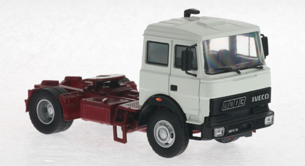 Модель 1:43 IVECO UNIC - 190 Turbo Tractor Truck - white