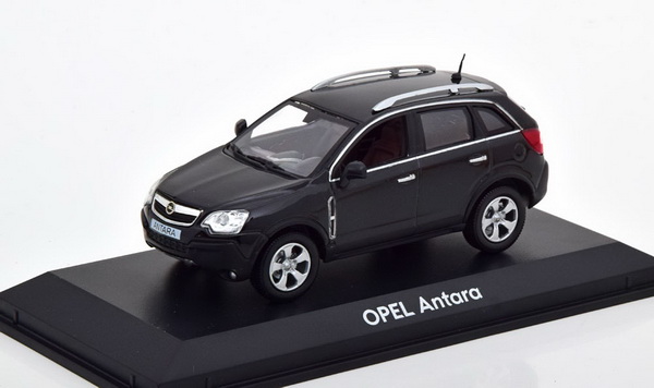 Модель 1:43 Opel Antara - black