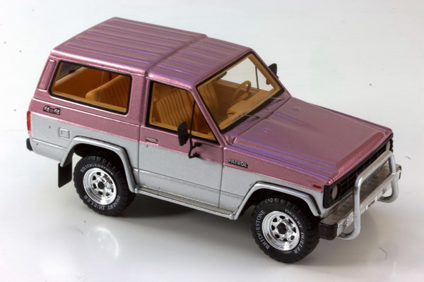 Модель 1:43 Nissan Patrol 160 (SWB) 2-door Sport 4x4 - 1984 - Pink/Silver (L.E.200pcs)