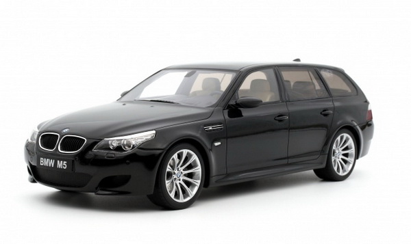 Модель 1:18 BMW M5 E61 - 2004 - Black Saphire Metallic