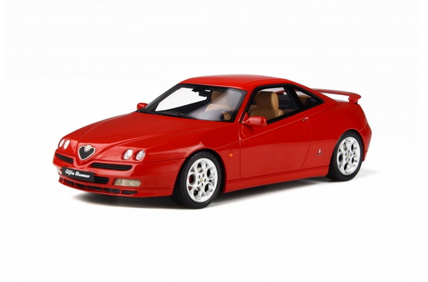 Модель 1:18 Alfa Romeo GTV V6 - red