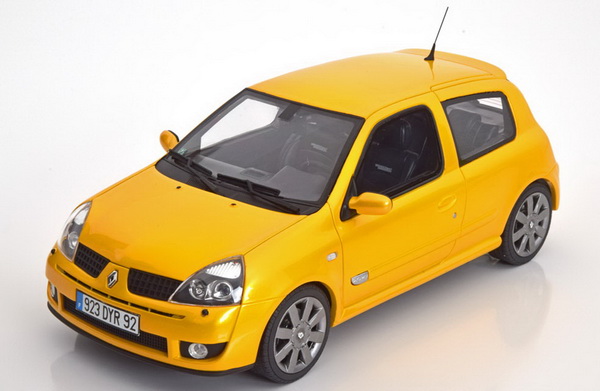Модель 1:18 Renault Clio 2 RS Phase 3 - yellow