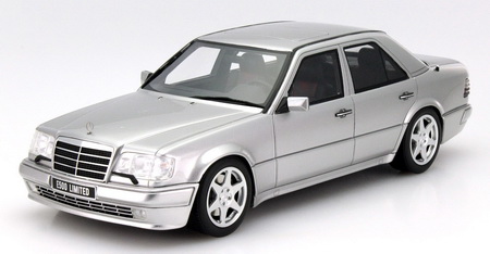 Модель 1:18 Mercedes-Benz E 500 - silver
