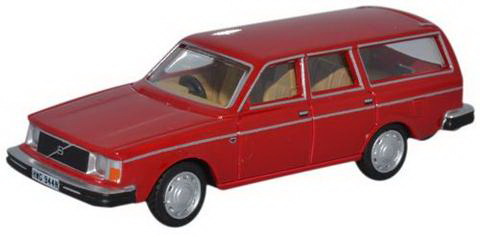 Модель 1:76 Volvo 245 DL Estate - red