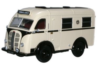Модель 1:43 Austin Welfarer Ambulance St John
