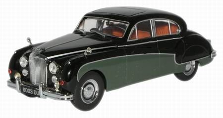 Модель 1:43 Jaguar MKIX / black/sherwood green