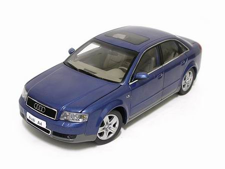 Модель 1:18 Audi A4 - blue