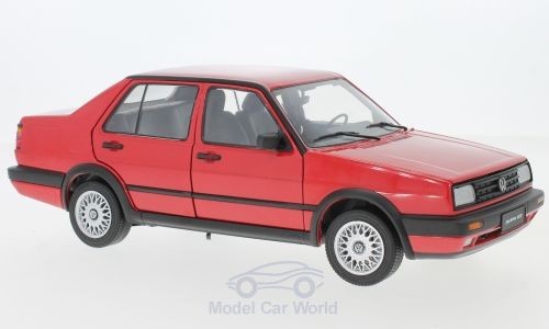 Модель 1:18 Volkswagen Jetta - red