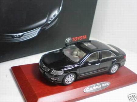 Модель 1:43 Toyota Camry / black