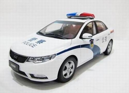 Модель 1:18 KIA Forte - China Police