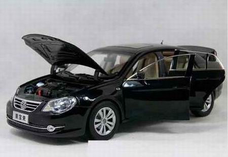 Модель 1:18 Volkswagen New Bora - black