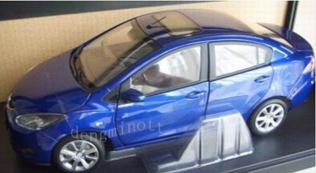 mazda 2 sedan - blue CPM18012A Модель 1:18