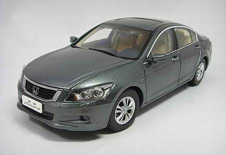 Модель 1:18 Honda Accord (Inspire) - titanium gray