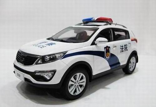 Модель 1:18 KIA Sportage R - China Police