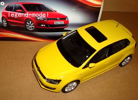 Модель 1:18 Volkswagen New Polo - yellow