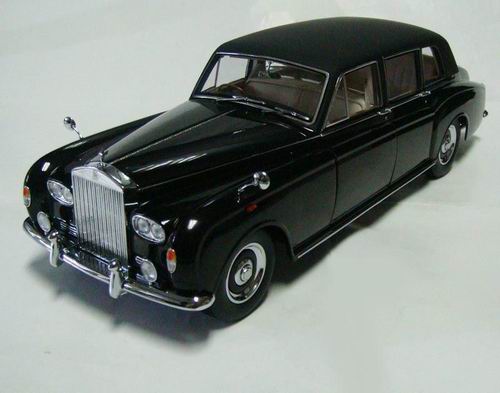 Модель 1:18 Rolls-Royce Phantom VI - black (vinyl roof)