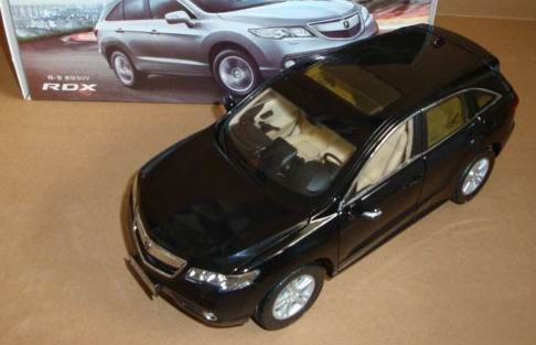 Модель 1:18 Acura RDX - black