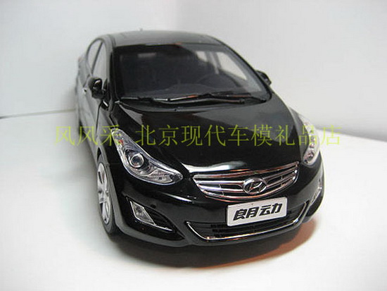 Модель 1:18 Hyundai Elantra - black