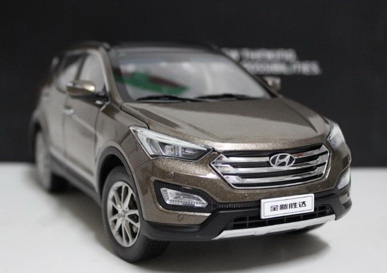 Модель 1:18 Hyundai Santa Fe - gold