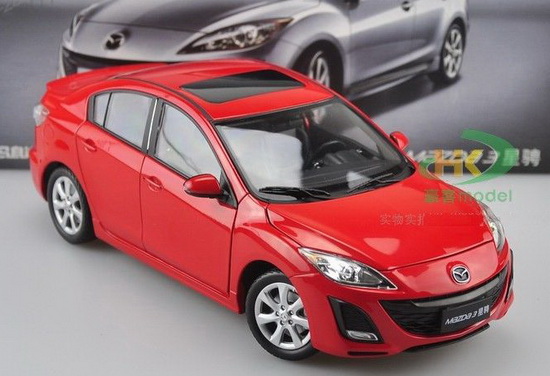 Модель 1:18 Mazda 3 - red