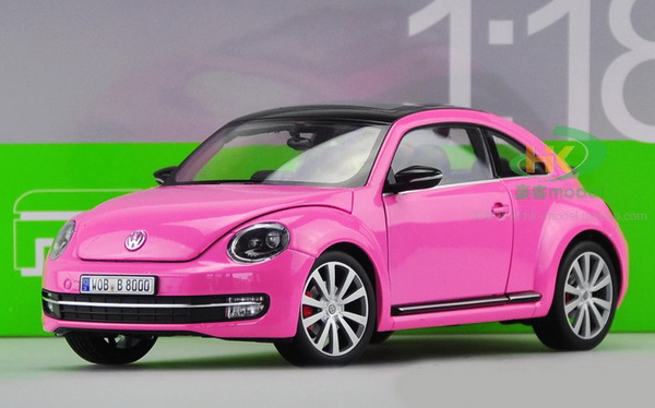 Модель 1:18 Volkswagen New Beetle - pink